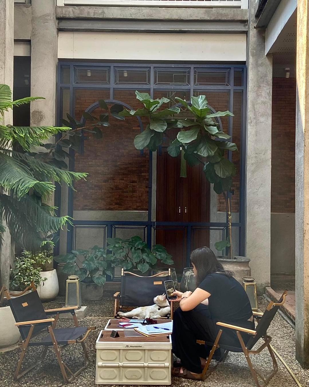 Khunluang Hostel (Adults Only) Chiang Mai Zewnętrze zdjęcie