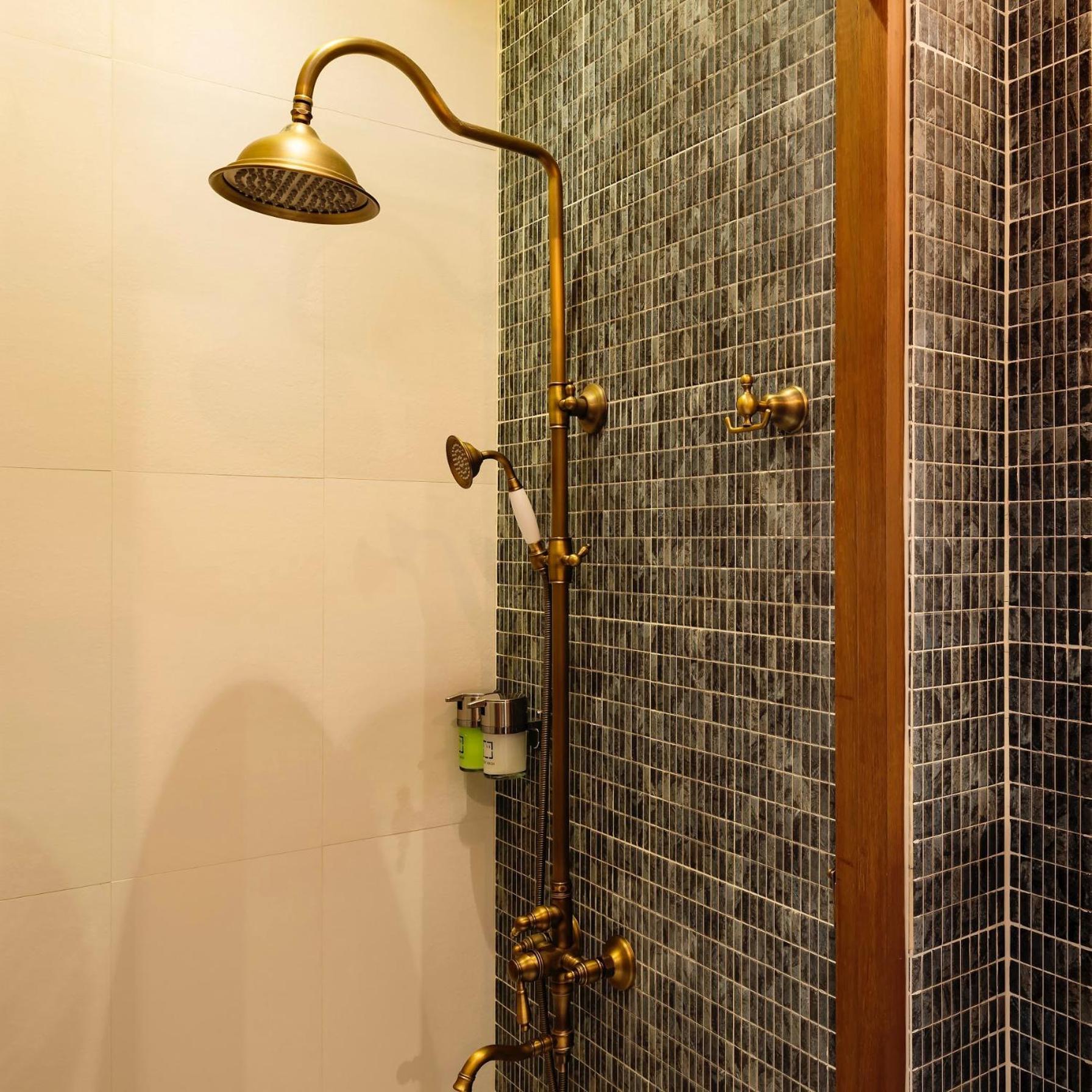 Khunluang Hostel (Adults Only) Chiang Mai Zewnętrze zdjęcie