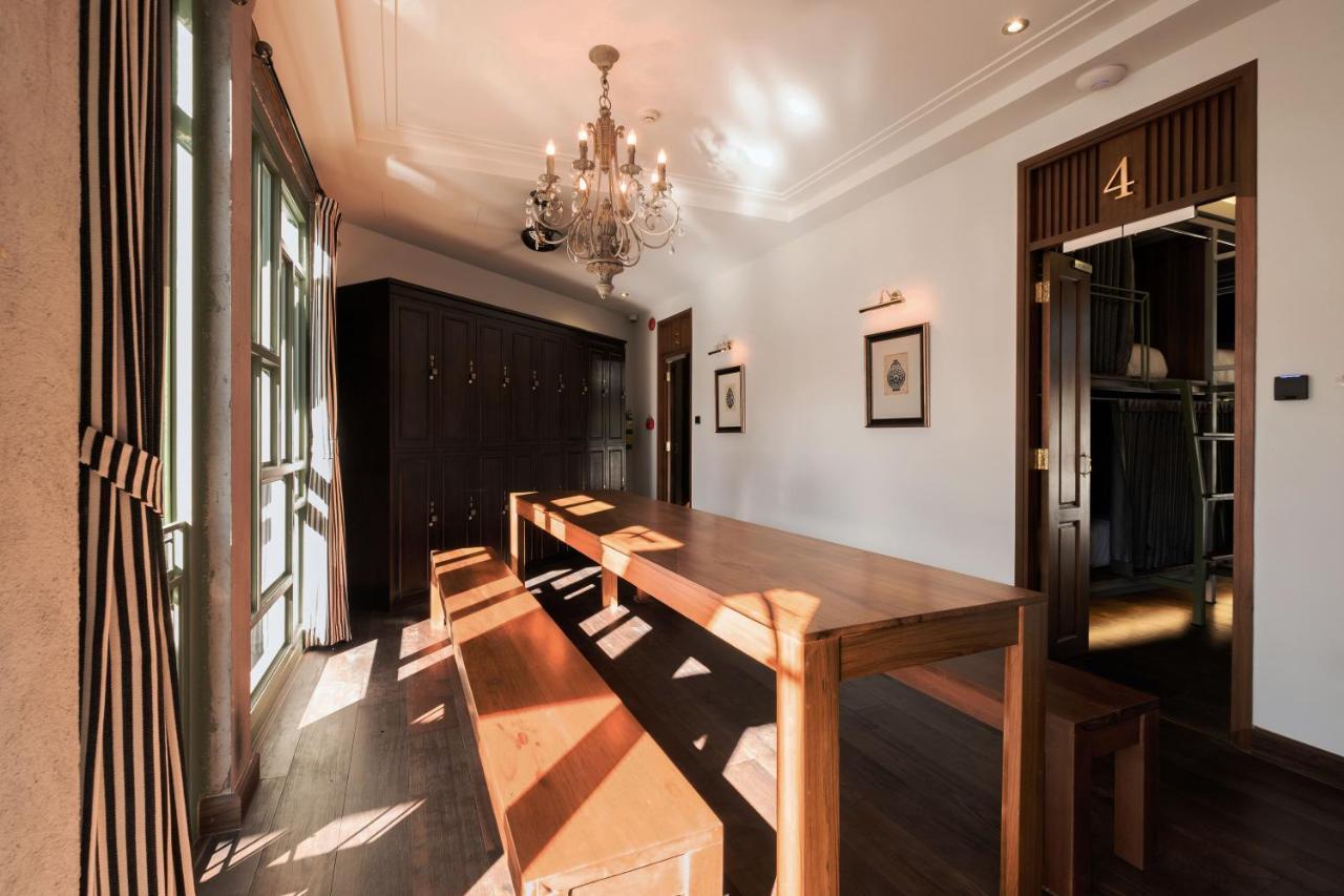 Khunluang Hostel (Adults Only) Chiang Mai Zewnętrze zdjęcie