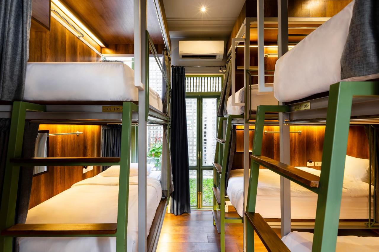 Khunluang Hostel (Adults Only) Chiang Mai Zewnętrze zdjęcie