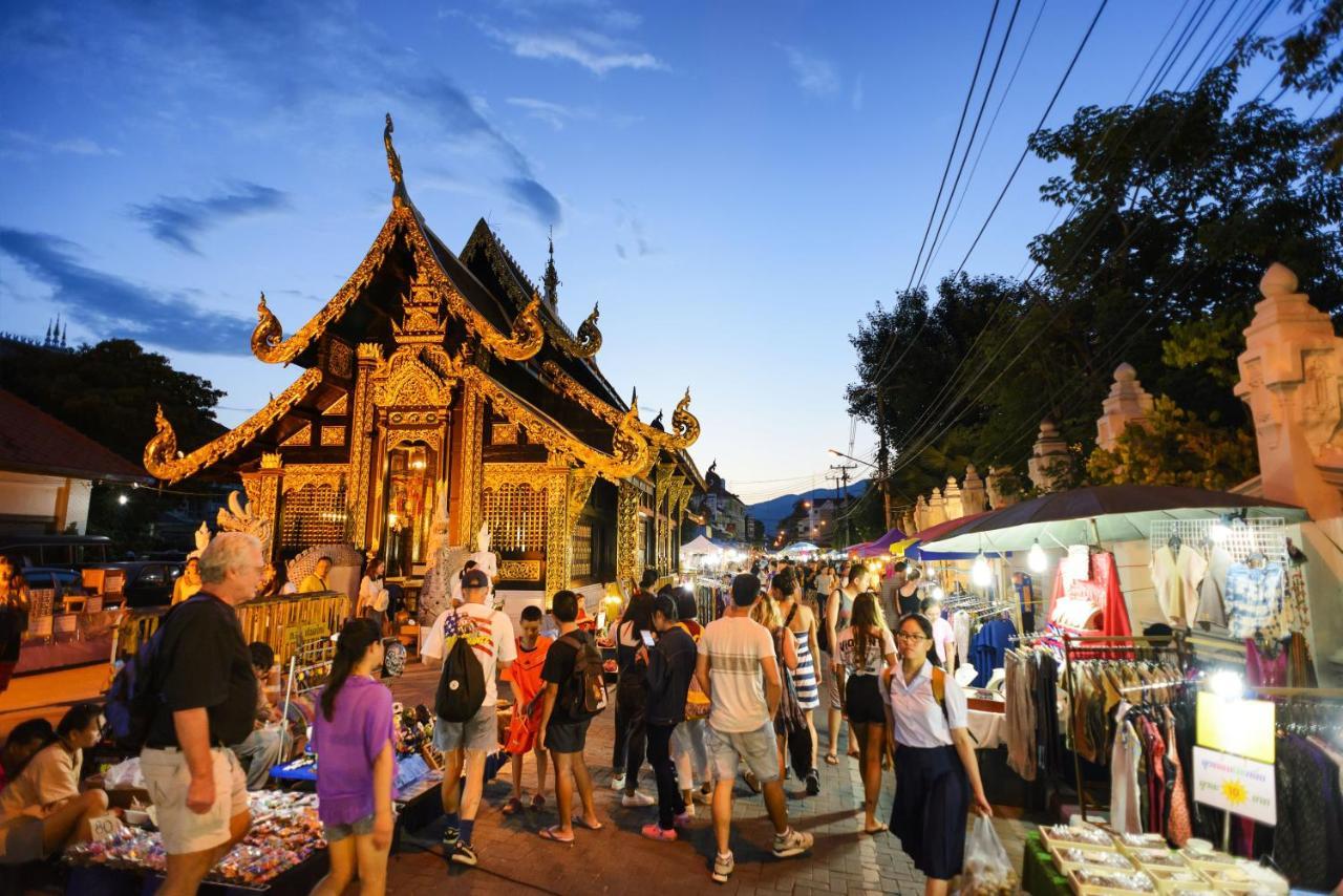 Khunluang Hostel (Adults Only) Chiang Mai Zewnętrze zdjęcie