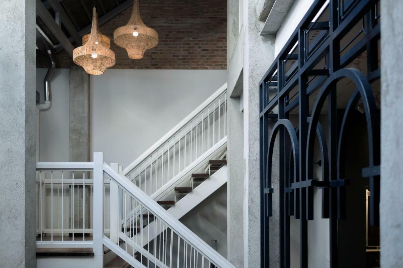 Khunluang Hostel (Adults Only) Chiang Mai Zewnętrze zdjęcie